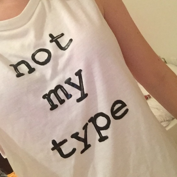 Graphic tank
