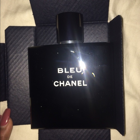 Chanel bleu