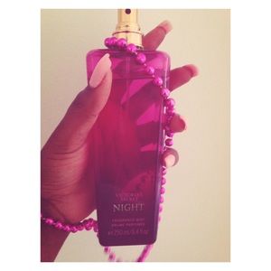 Victoria Secrets 'Night' 😌💕
