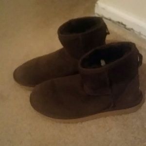 Uggs mini boot