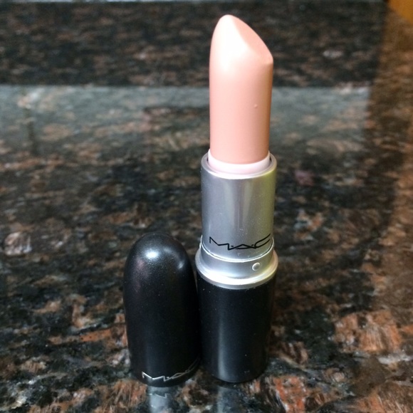 MAC CremeSheen lipstick