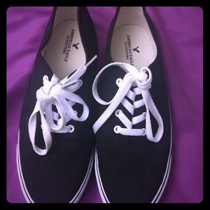 American Eagle Black Sneakers