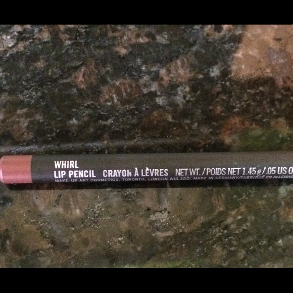 MAC Whirl Lip Pencil