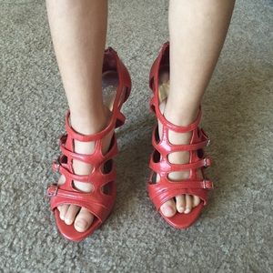 Red High Heels👠