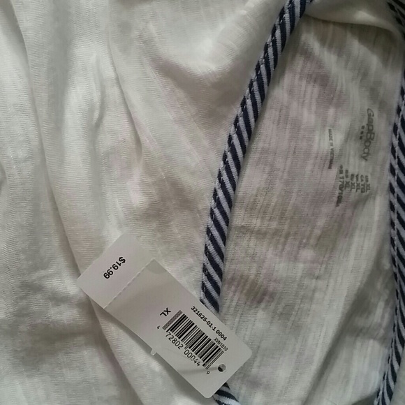 GAP Sheer Tank - Picture 3 of 3