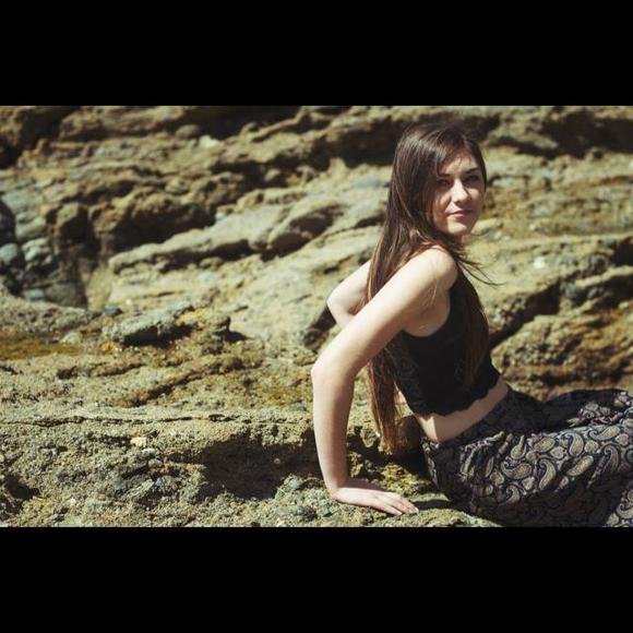 Meet your Posher, Ariel - Picture 1 of 1