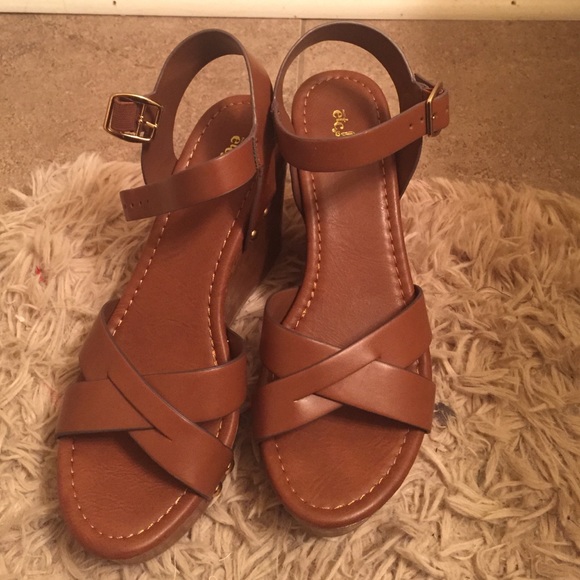 Heels - Picture 1 of 2