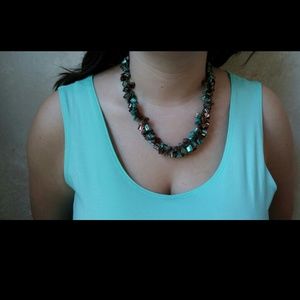 NWOT Irredecent Chunky Stone Statement Necklace