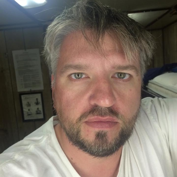 Meet your Posher, Robert