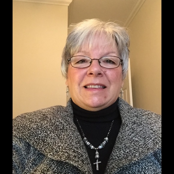 Meet your Posher, Reginia - Picture 1 of 1