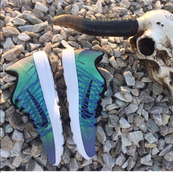Nike Shoes - Nike Lunaracer +3