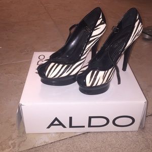 💋Gentle Worn💋 5 inch high 2 inch platform