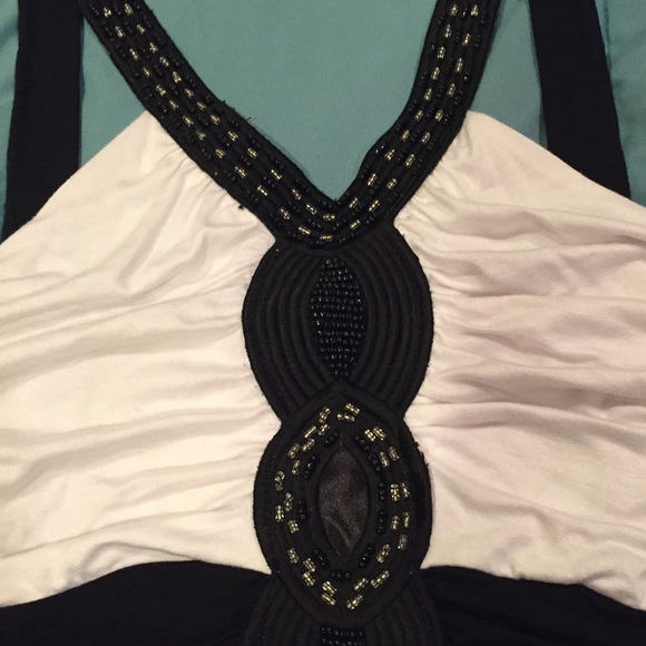 🔴Black and white beaded top - Picture 2 of 2