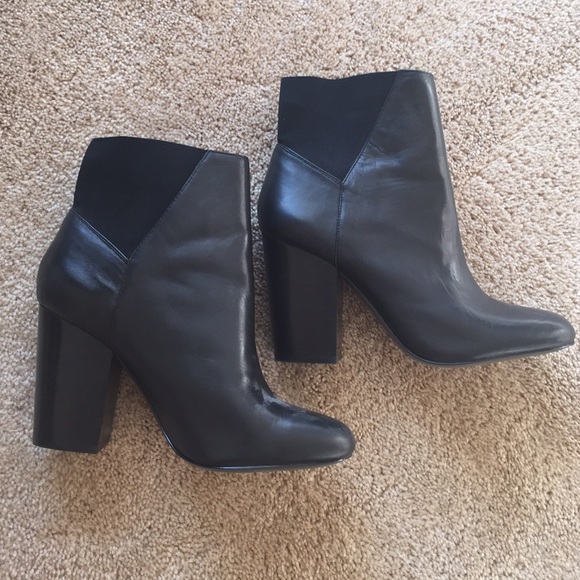 BCBGeneration Black Boots