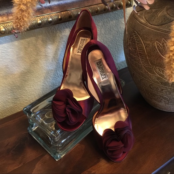 Badgley Mischka Shoes - Badgley Mischka "Blossom" Pumps