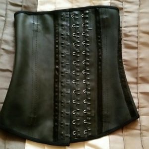 Columbian Latex Aggressive Waist Trainer Cincher M