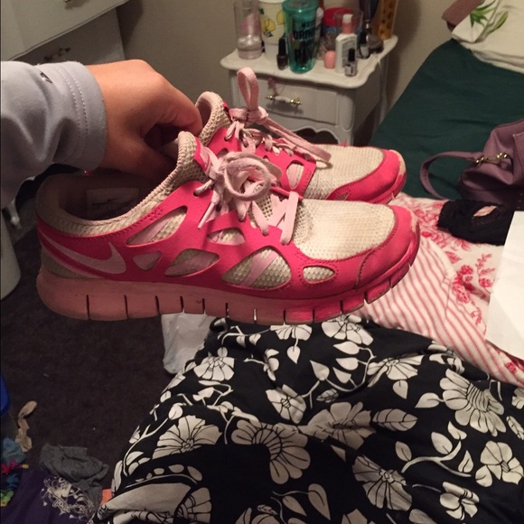 Pink ombré Nike tennis shoes - Picture 1 of 2