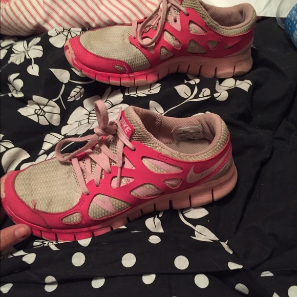 Pink ombré Nike tennis shoes - Picture 2 of 2