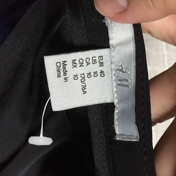 H&M black and blue color blocking skirt - Picture 4 of 4