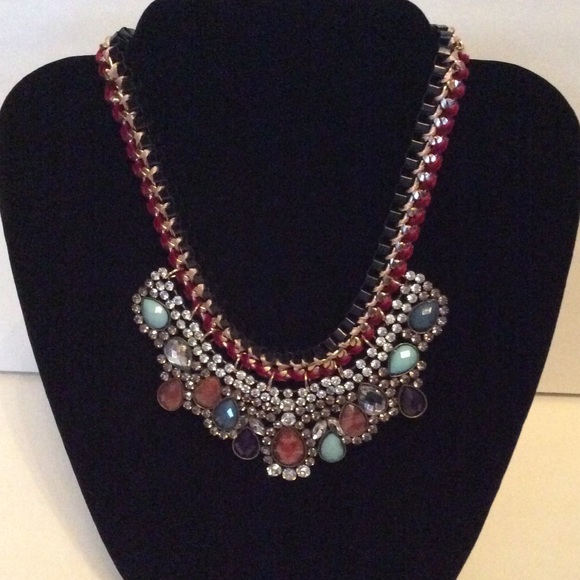 Jewelry - Facet Stone Statement Necklace New
