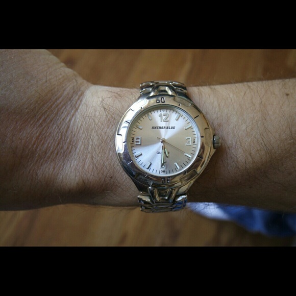 Watch - Picture 2 of 2