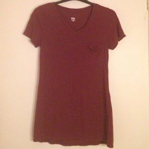 Maroon V-Neck Boyfriend T-Shirt