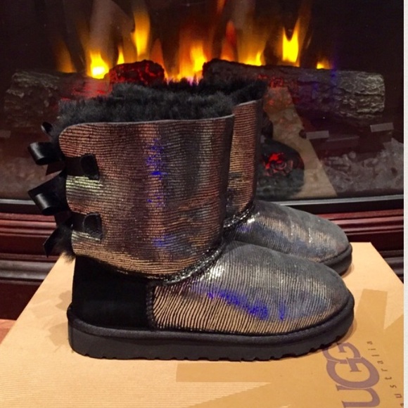 UGG Shoes - Silver and Black BAILEY BOW UGGS
