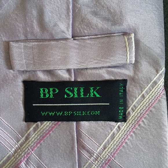 100% Silk Tie - Picture 2 of 3
