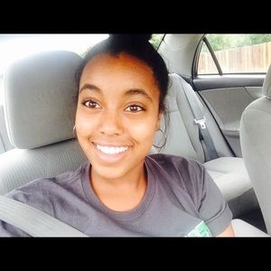 Meet your Posher, Helen