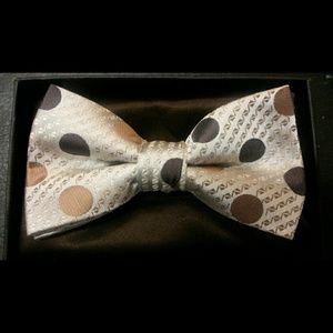 Bowtie and Hanky Set
