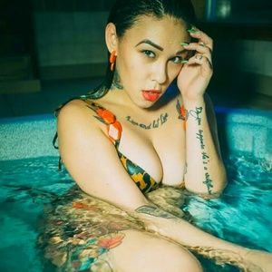 Meet your Posher, Jasmine