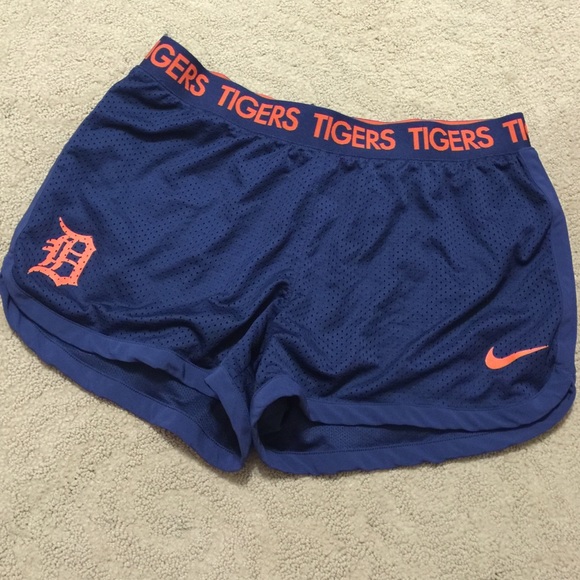 Tigers Nike shorts size M