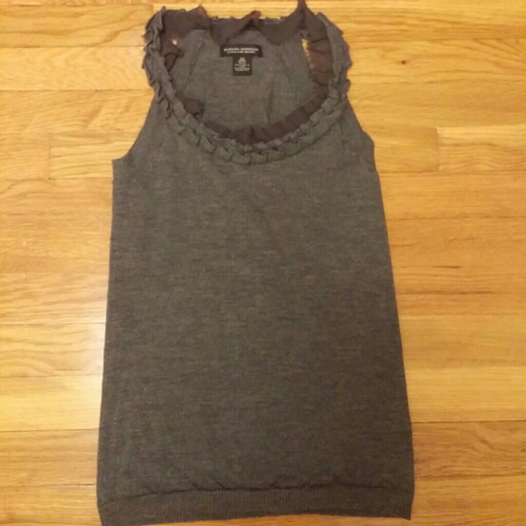 Banana republic sleeveless top. 100% merino wool.