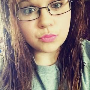 Meet your Posher, Desi