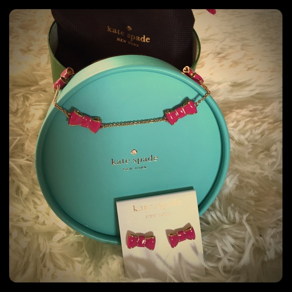 kate spade Jewelry - ♠️Kate Spade♠️"Take a Bow"♠️Earrings&Necklace Set