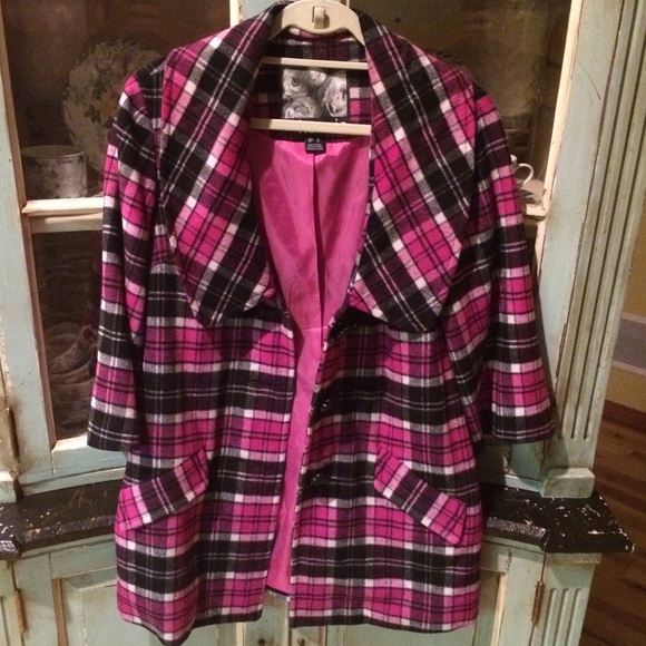 Kensie Jackets & Blazers - Kensie Plaid Coat