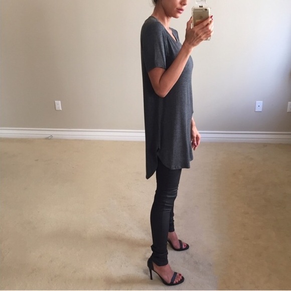 • SOLD • Charcoal Grey Scoop Neck Tee L - Picture 2 of 4