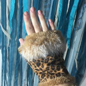 LF Fuzzy Fingerless Gloves