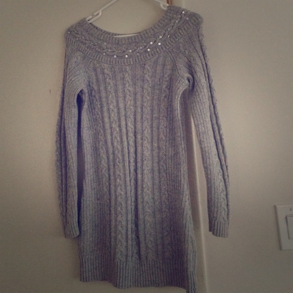 Cute gray sweater