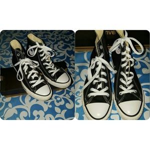 *New Listing* Converse Chuck Taylor High Tops