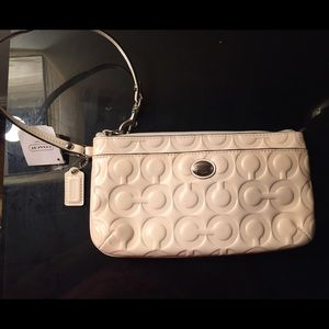 Coach Peyton Op Art Patent Go Go Wristlet
