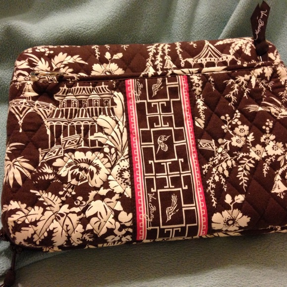 Vera Bradley Handbags - Vera Bradley laptop case