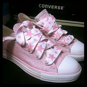Pink sparkle Chuck Taylor's Converse Sneakers sz 3