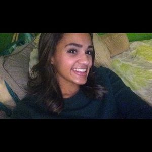 Meet your Posher, Emely