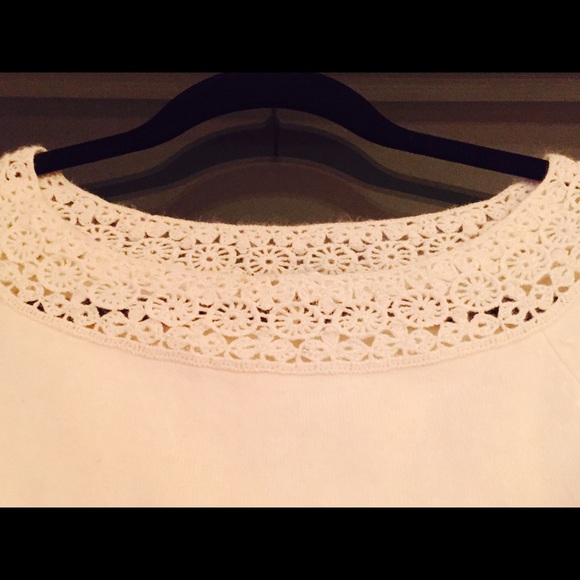 Soft and cozy winter sweater! - Picture 2 of 3