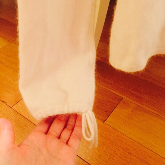 Soft and cozy winter sweater! - Picture 3 of 3