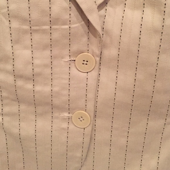 NWT-Crop jacket - Picture 3 of 3