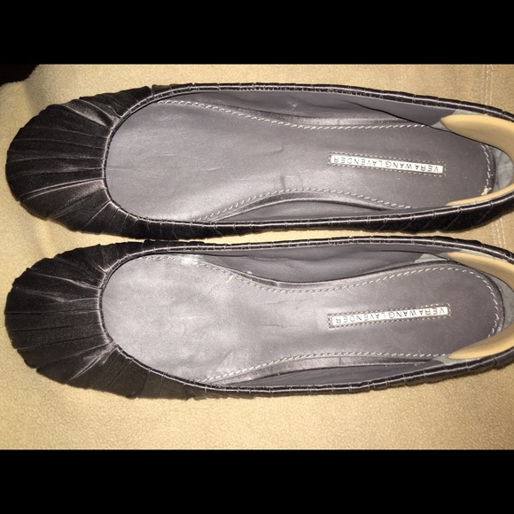 Vera Wang Women's flats