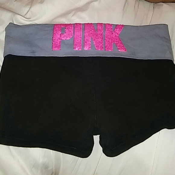 ***SOLD ON MERC***Vs Yoga Shorts