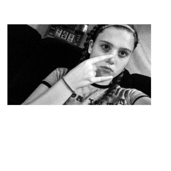 Meet your Posher, Julia - Picture 1 of 1